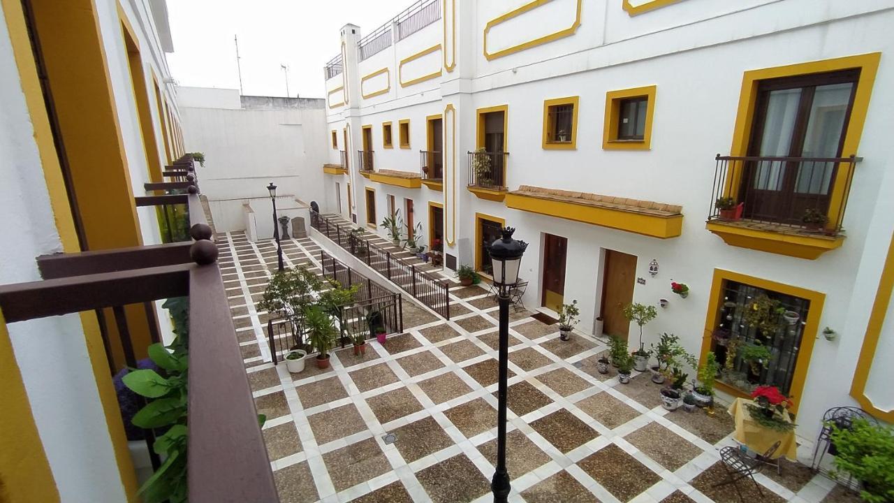 Sherryflat Neira - Parking Jerez de la Frontera Esterno foto
